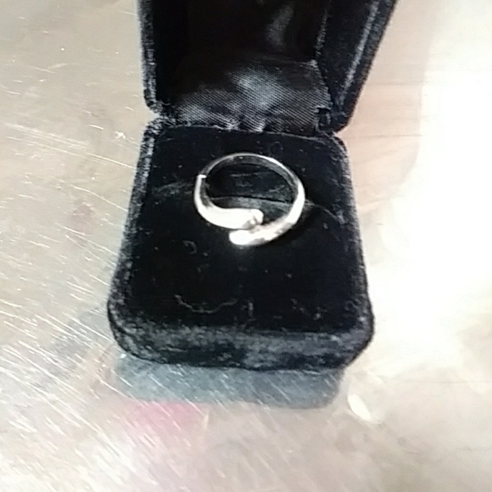 Sterling New Silver Ring (NEW) - Picture 2 of 3
